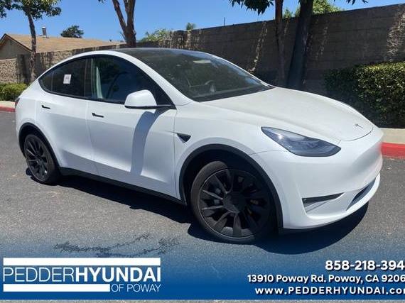 TESLA MODEL Y 2021 5YJYGDEE5MF207159 image